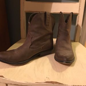 Miranda Lambert Ellie  boots